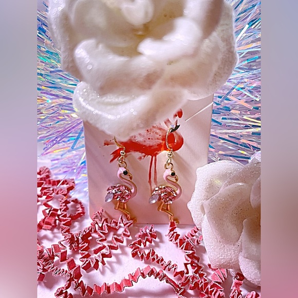 Gold Crystal flamingo dangle and drop earrings pretty summer tropical pink - Picture 6 of 9